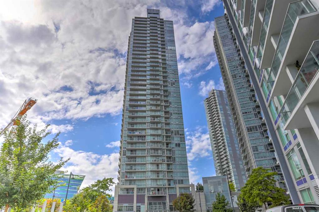 3303 9981 Whalley Blvd, Surrey